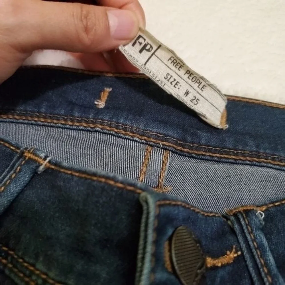Free People womens dark Blue‎ Jeans Size W 25 denim midwaist